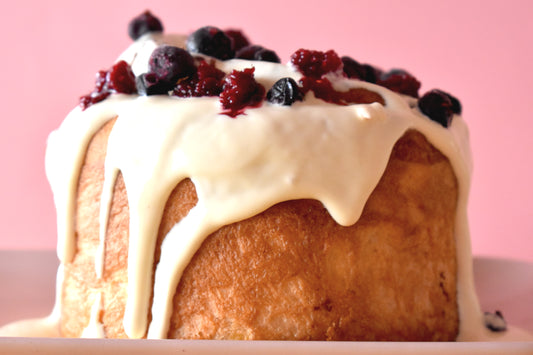 Megarollo de canela: Frutos Rojos